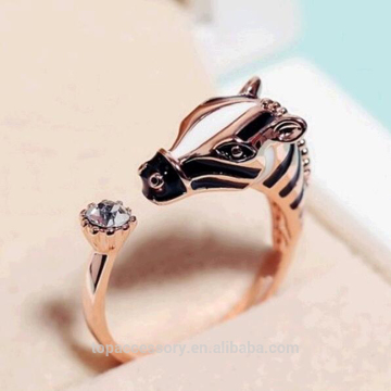 TR6930-19 Hot Sale Women Fashion Zebra Horse Head Adjustable Index Finger Opening Ring Characteristic Jewelry