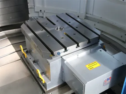 CNC Horizontal Milling Machine HMC500 with Fanuc System