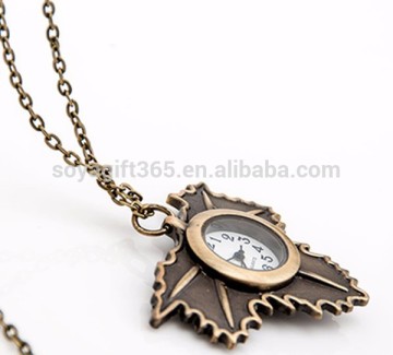 Retro design Maple Leaf Open Faced Pocket Watch Pendant Necklace