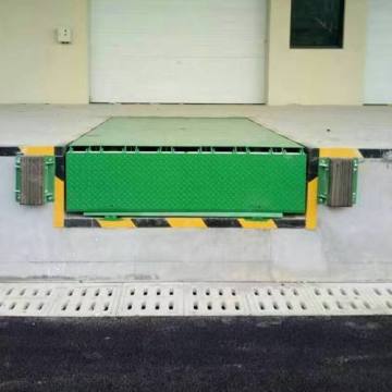 4t Logistics Post Express Hydraulic Drive Ramp Leveler