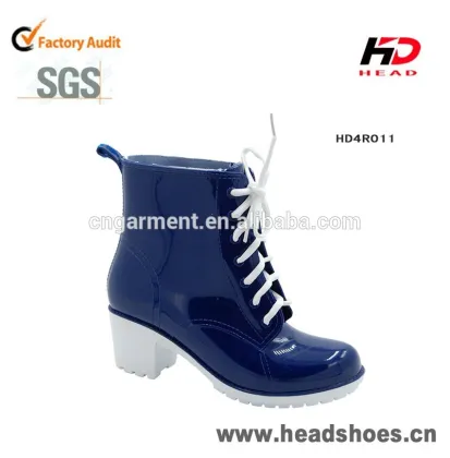 Fashionable china woman boots