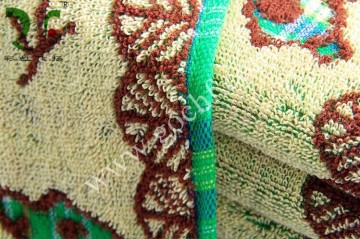 Good quality 100% cotton yarn dyed jarquard baby hand towel