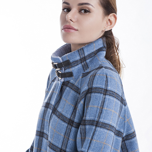 Elegante cappotto in cashmere blu a quadri