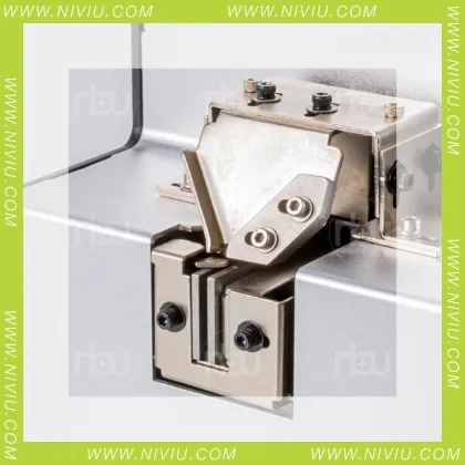 Adjustable Rail Automatic screw feeder machine