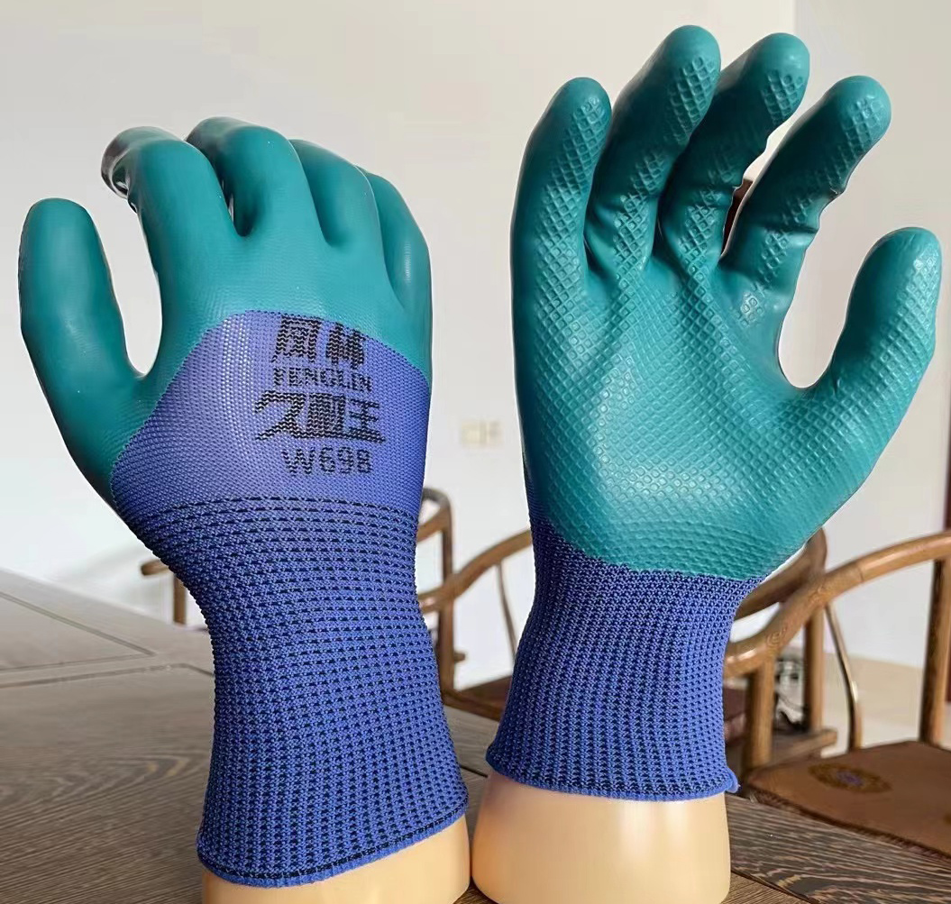 Embossed rubber gloves