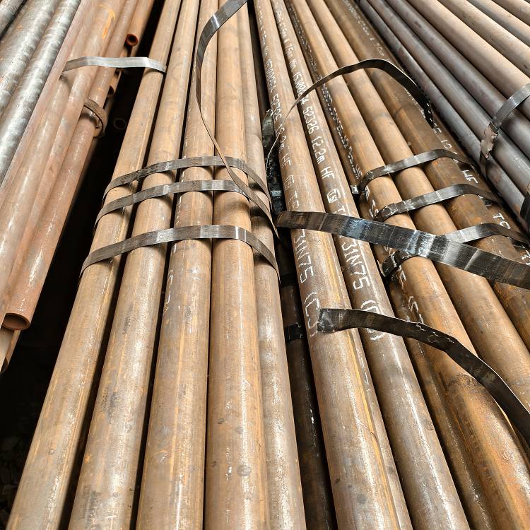Tubo de acero sin costuras para ambientes de temperatura extrema