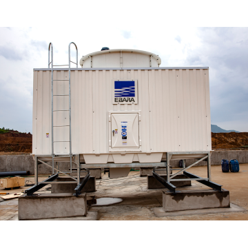 Cooling tower with closed-loop water conservation system