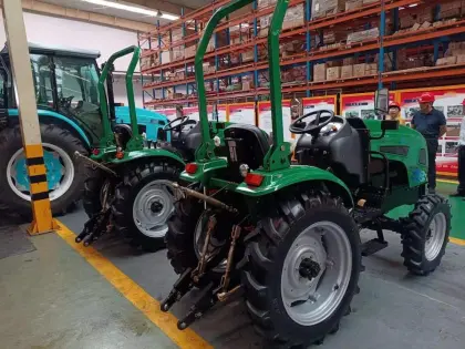 2023 Chinese New Brand EV Electric Tractor for Farmland Operations and Gardening Operations for Sale