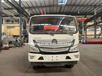 FOTON Aumark 8000 liters Oil/ Fuel Delivery Truck