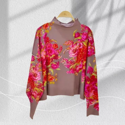 Soft Comfortable Reactive Print Pullover