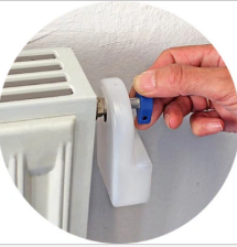 radiator bleed key with 80ml water tank