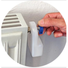 Chave de sangria do radiador com 80 ml de tanque de água