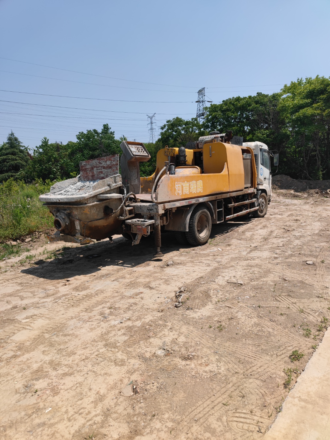 XCMG Used Truck Mounted Concrete Pump Truck