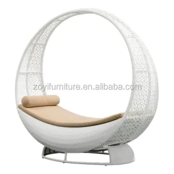 Outdoor Rattan Daybed: Garden Sunbed Patio Furniture