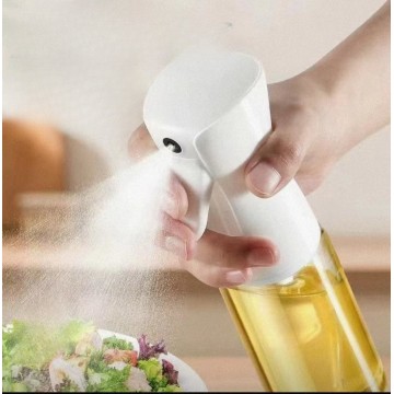 Squeeze the pressurized spray bottle for fine mist