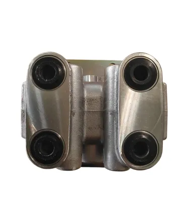 Hydraulic travel pilot valve