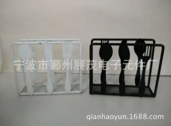 Creative vertical paper towel holder with knife
