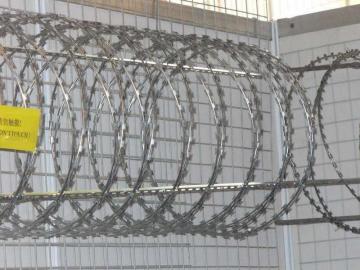 Hot-Dipped Razor Barbed Wire (YND-001)