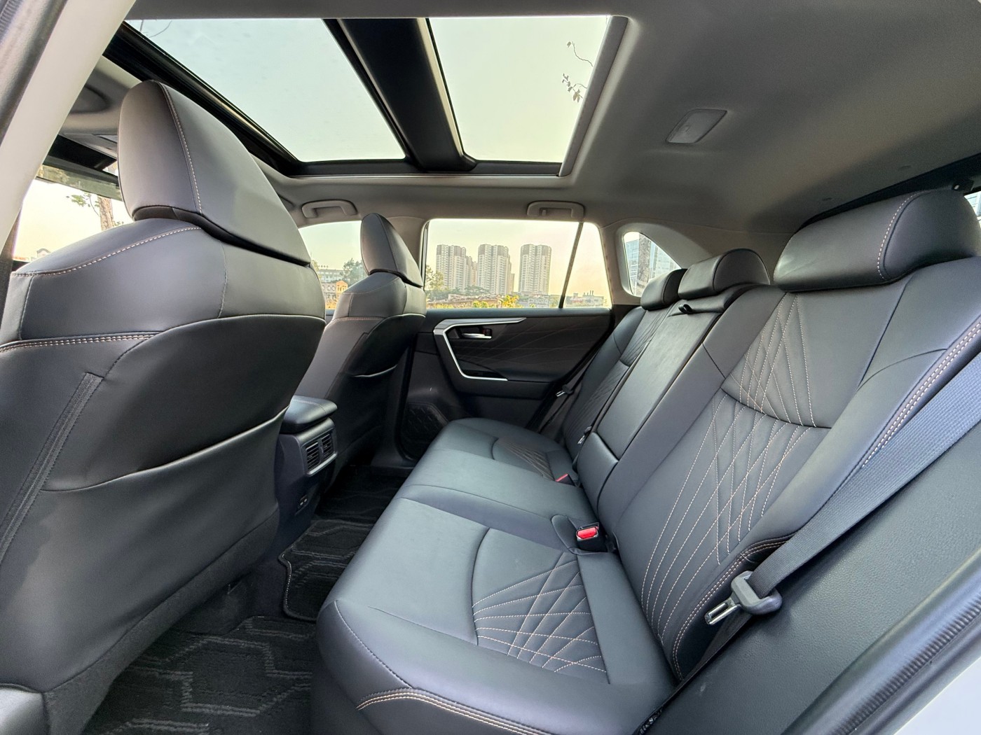 RAV4 Intelligent Hybrid Dual Engine