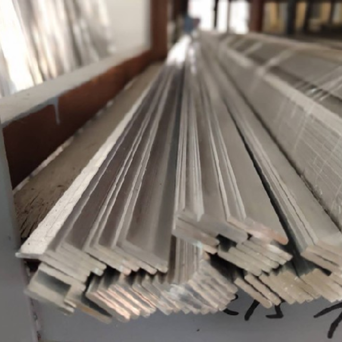 Rêzika aluminium ya extrusion ya xweşkirî