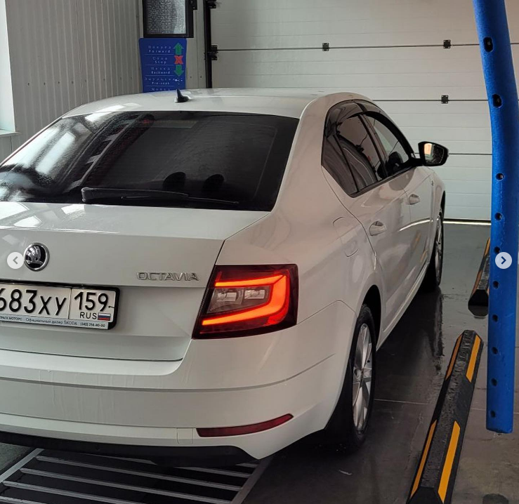 how touchless car wash machine remove dirt