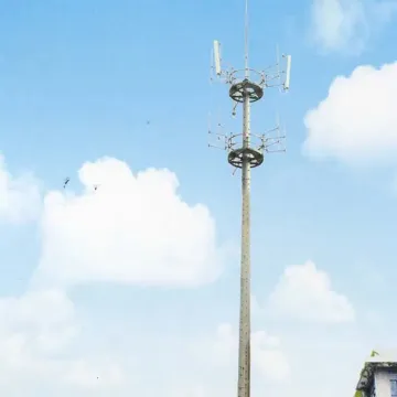 Pole de communication de mât de l&#39;antenne GSM monopole en acier