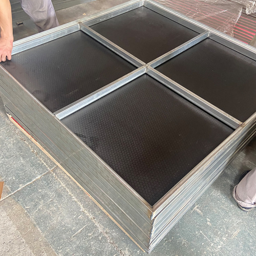 Modular Quick-Assembly Truss System