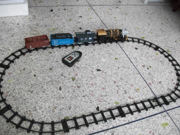 RC classical toy train with smoke