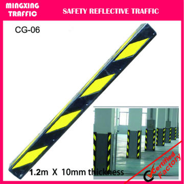 the most popular black and yellow rubber corner guard