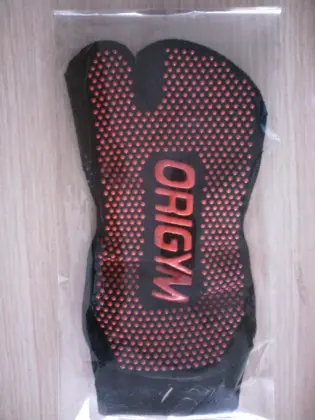 cotton ladies yoga socks with two toes