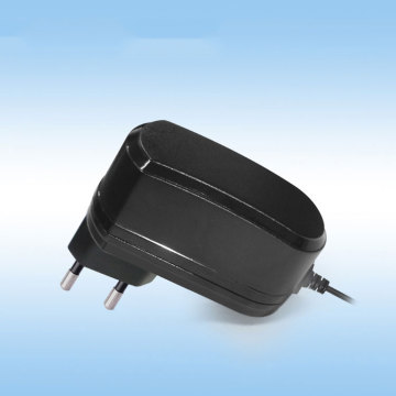 EU UK KC Us Plug Input AC 100-240V IEC/EN 62368 7.5W Bộ điều hợp năng lượng 15V 1.5A