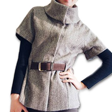 Women's Topcoat with Short Sleeves, Made of 80% Wool and 20% Rayon