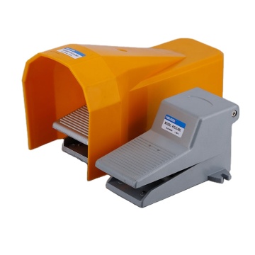 4F210 Series Foot Control Switch Manual Hydraulic Covered Foot Valve Pedal for Excavator