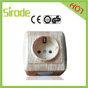 Wall Surface Mounting 16A 250V Wall Power Socket (8001-42)