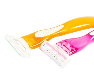Lookfantastic: Women's Disposable Shaving Razor - Triple Blade Stainless Steel Bikini Kit (Bulk 3 Blades)