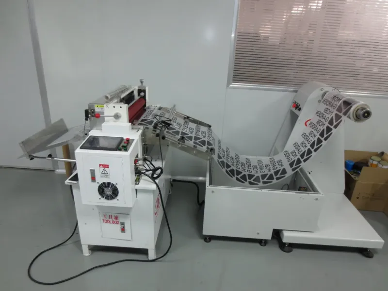 Automatic Sheet Cutting Machine for Pet Film, Paper, Label, Sticker, Nomex, TFT