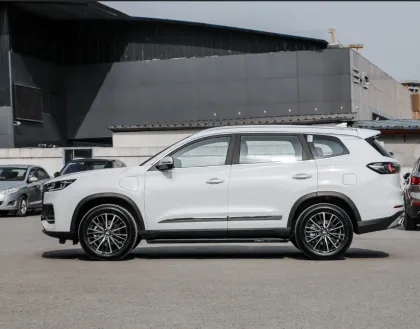 Chery Tiggo 8 Plus PHEV 2022: New Energy Family Use Hybrid Vehicle for Adults