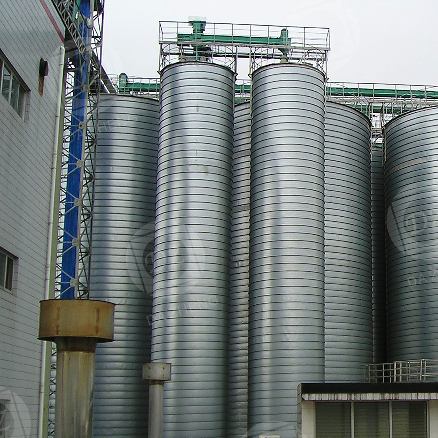 Merchant Steel Corrugated Steel Sheet Warehouse