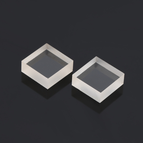 Cửa sổ Lithium Fluoride cho các ứng dụng quang học y tế