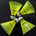 Rekabetçi Maçlar için Premium Naylon Badminton Raketle
