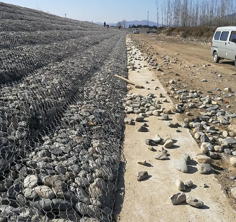 Scatola di gabion esagonale rivestita in PVC all'ingrosso per gabbia a maglie di filo in pietra