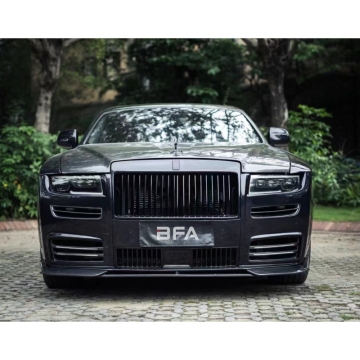 Mise à niveau de la 1ère génération ROLLS ROYCE GHOST AVEC LA KIT BRODE MSY MSY, un pare-chocs avant et des phares
