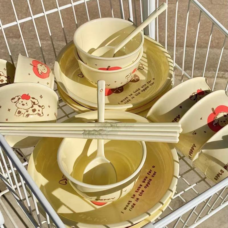 Stylish Anime-Themed Dinnerware Collection