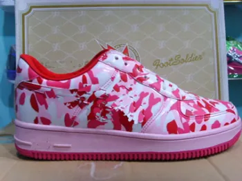 Women's sport shoe