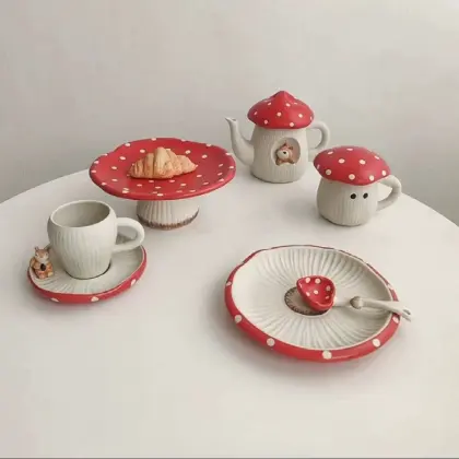 Creative Mushroom-Shaped Tableware for Fun Dining