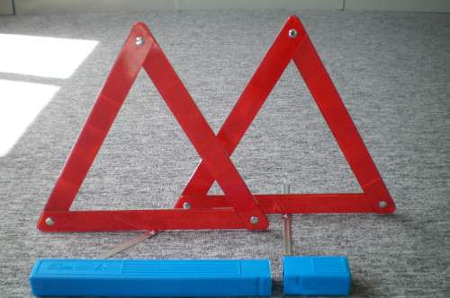 triangle d&#39;avertissement le moins cher dans une boîte en plastique bleue