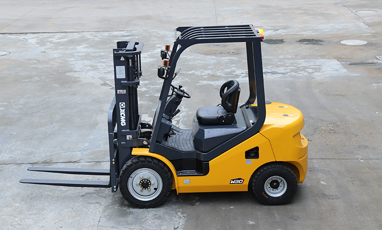 XCMG 2.5Ton ديزل شوكة رفع شاحنة FD25T