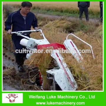 Self-walking paddy handle harvseter for cultivator