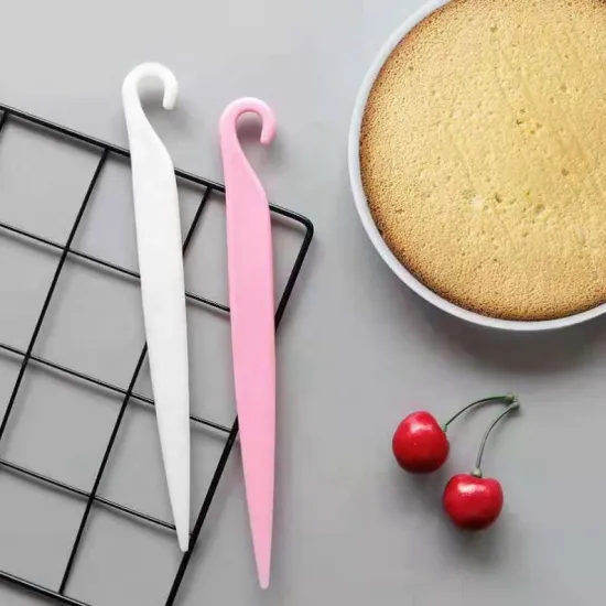 Professional Food Grade ABS Cake Tools: Including Stripping Knife, Scraper, Cutting Blade, and Butter Spatula