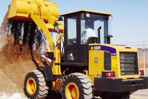 SEM618B 1 Mini Wheel Loader untuk Situs Konstruksi